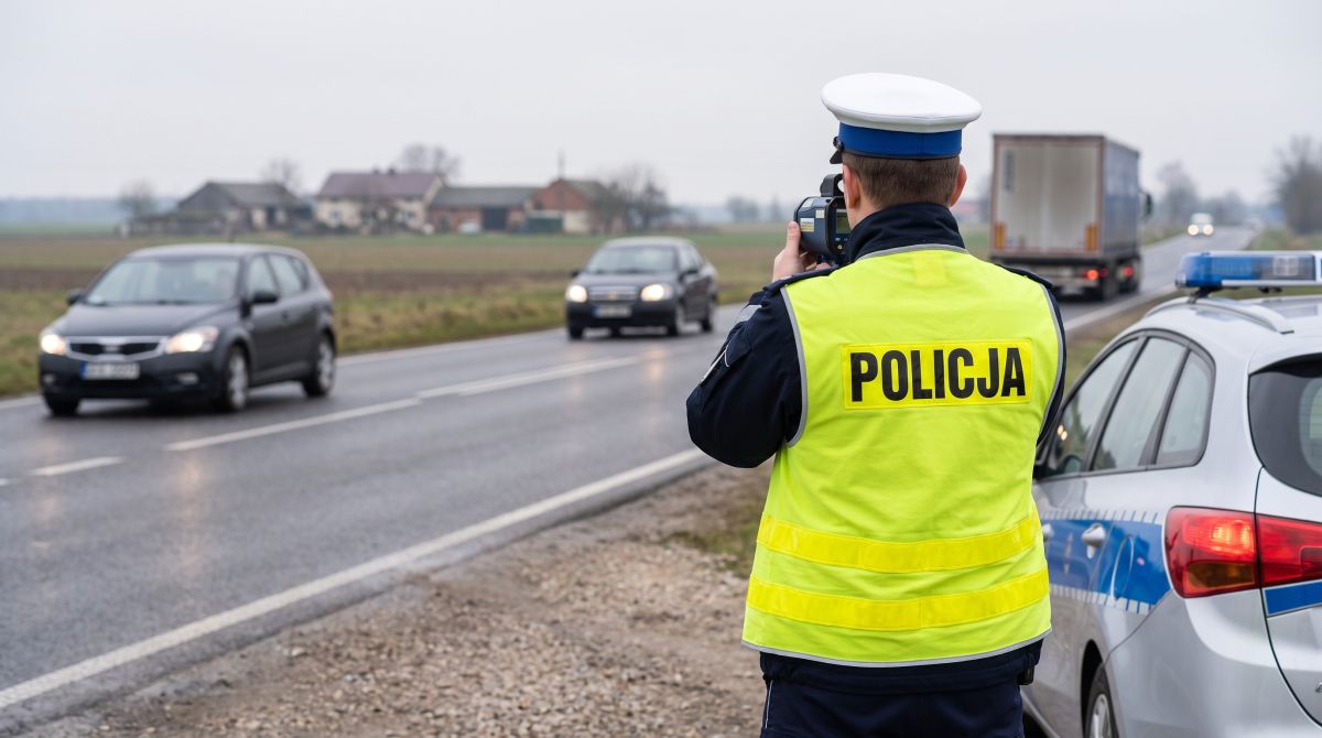 Pijany kierowca traktora z ponad trzema promilami i licznymi usterkami technicznymi zatrzymany przez policję